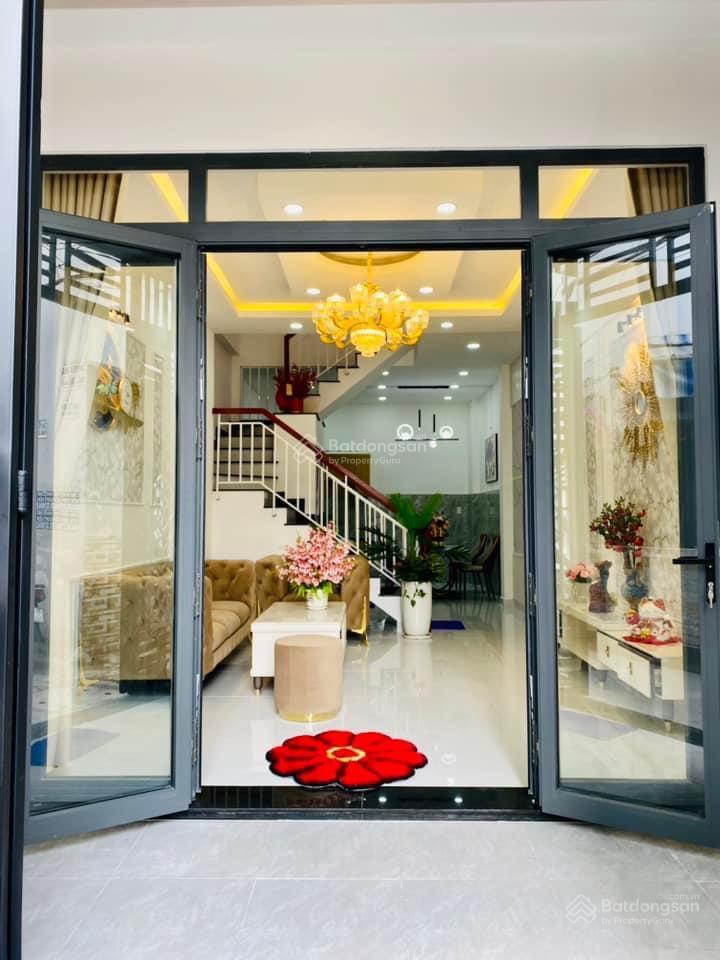 Bán nhanh căn nhà 2 tỷ, shr 40m2 tp thủ đức, nhà 2 tầng, 2pn, 2wc