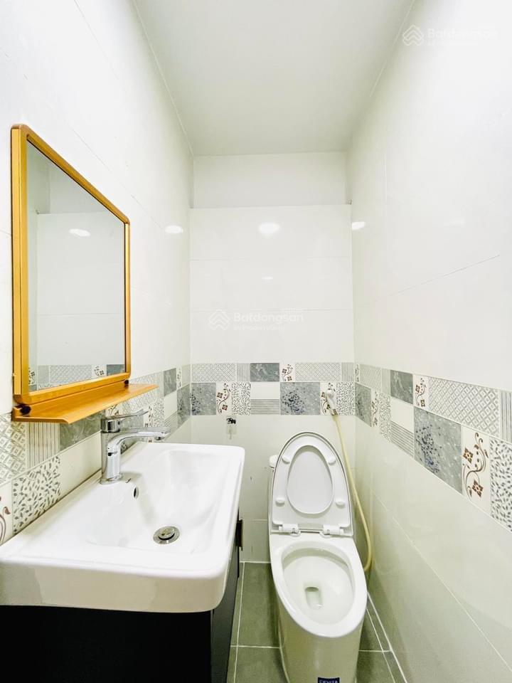Bán nr 20m2, 2pn, 2wc tại nguyễn xiển, 2 tỷ vnd