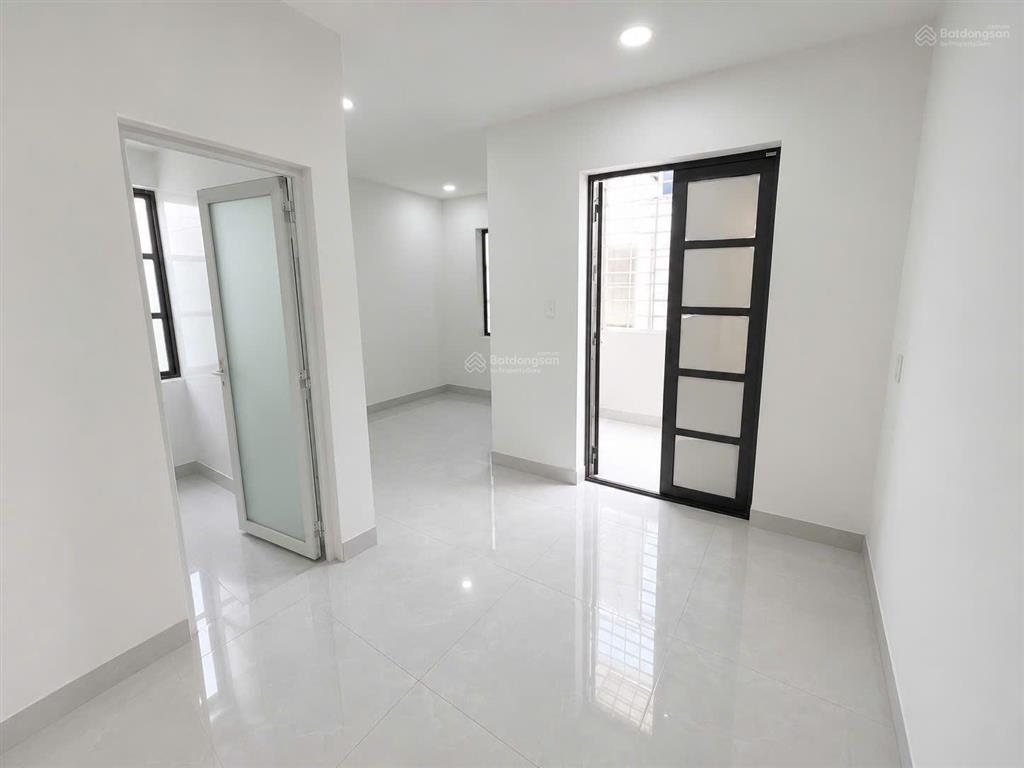 Văn phòng cho thuê giá rẻ từ 3,8tr/tháng tại cityland  có ban công