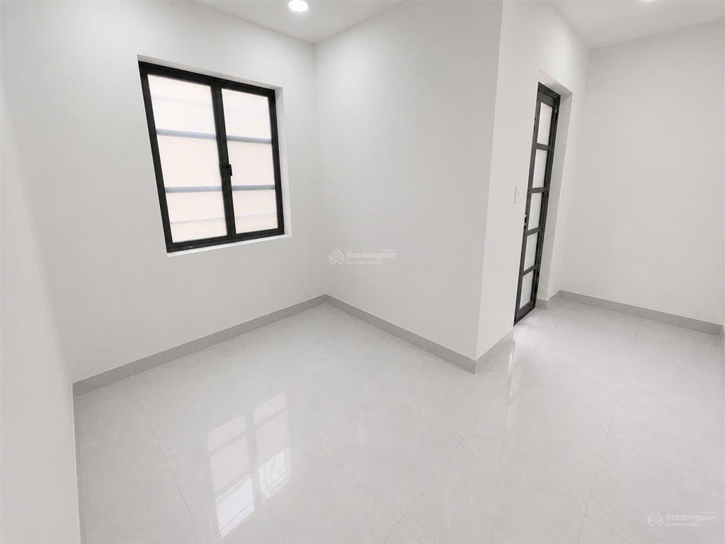 Văn phòng cho thuê giá rẻ từ 3,8tr/tháng tại cityland  có ban công