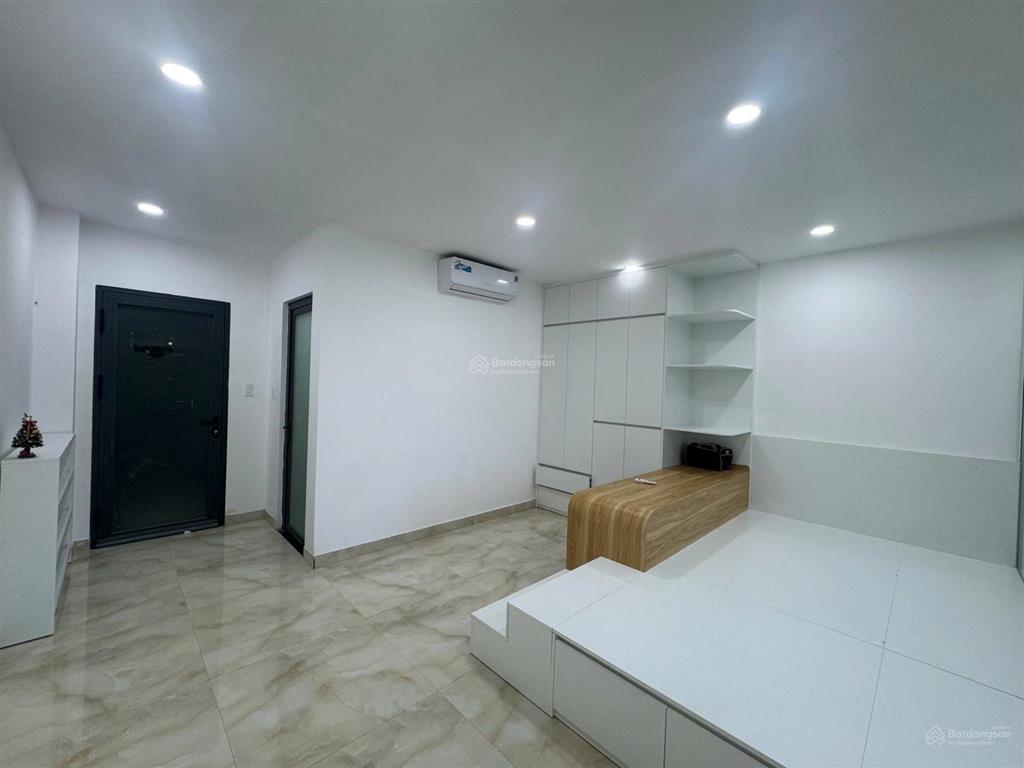 Căn hộ dịch vụ cityland full nội thất  ban công