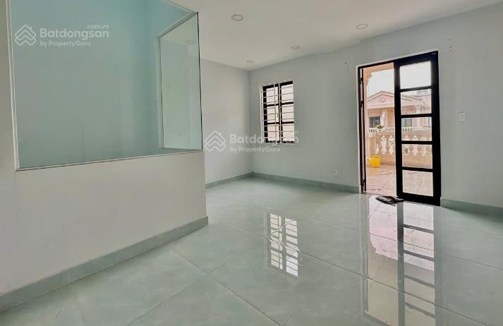 Văn phòng cityland giá rẻ 5tr ban công