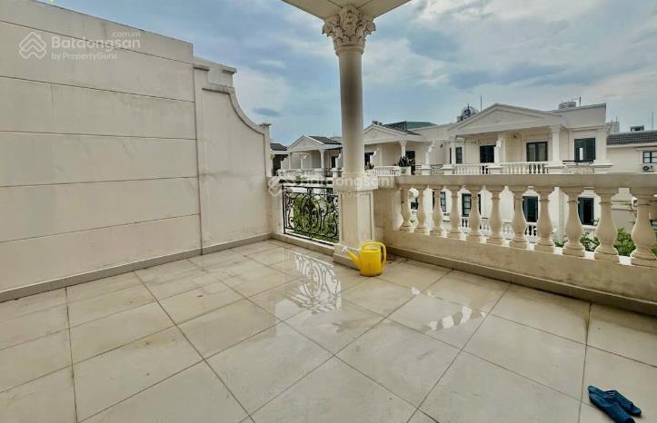 Văn phòng cityland giá rẻ 5tr ban công