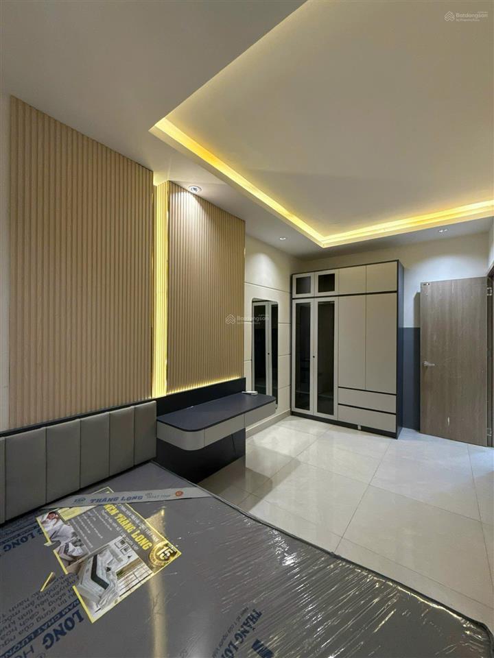 Cho thuê căn hộ dịch vụ 2pn cityland full nội thất  ban công