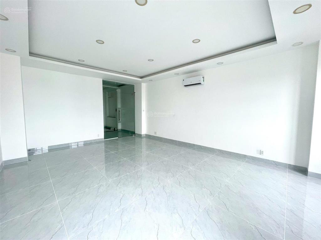 Cho thuê nguyên căn cityland pvt dtxd 400m² 100%