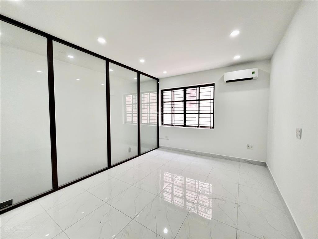 Cho thuê nguyên căn cityland p10 ht 100% 1 trệt 4 giá chỉ 60tr