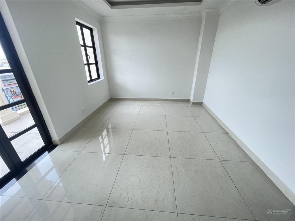 Cho thuê cặp nhà phố nvl, diện tích sử dụng 900m2, có thang máy, full máy lạnh