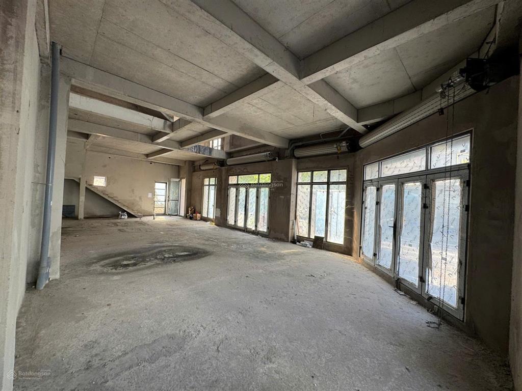 Cho thuê căn góc 2 mặt tiền diện tích sử dụng 700m2 cityland