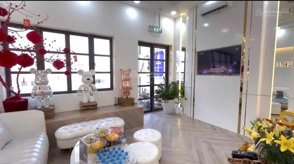 Cho thuê nhà phố cityland 400m2 mới 100% (đã có sẵn trang thiết bị làm spa thẩm mỹ)