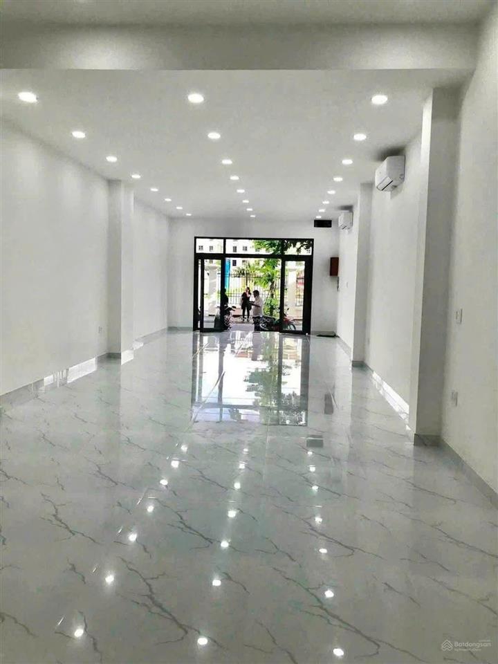 Cho thuê mặt bằng trệt lửng 2 mặt tiền cityland
