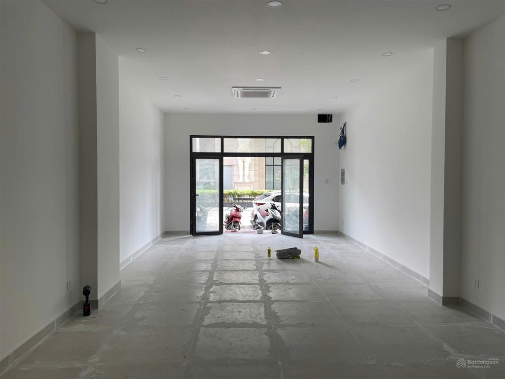 Cho thuê nhà mặt phố cityland hoàn thiện mới 100% có thang máy