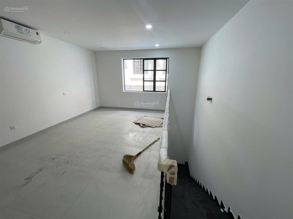 Cho thuê nhà mặt phố cityland hoàn thiện mới 100% có thang máy