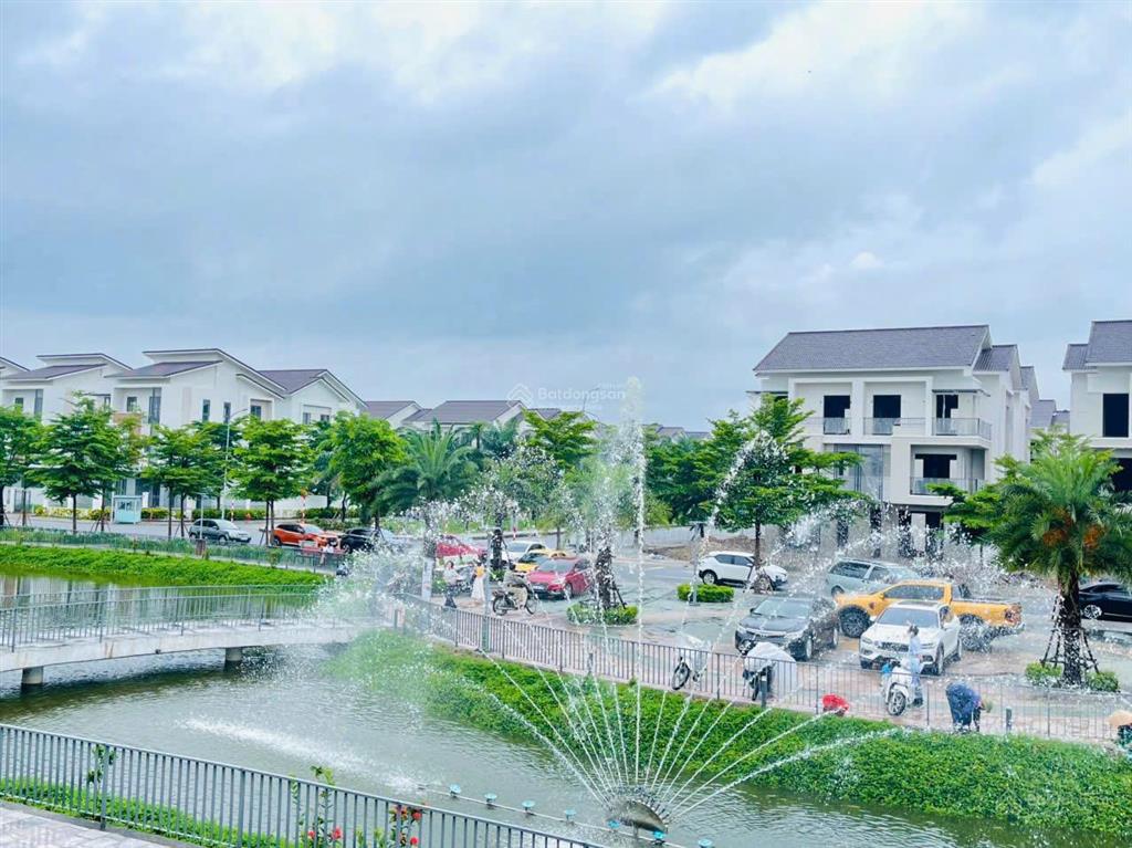 Shophouse 100m² centa riverside mặt tiền kinh doanh, dòng tiền vào 30%, miễn gốc lãi 24 tháng.