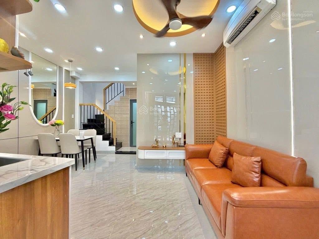 Sốc! nhà nguyễn công hoan 40m², 3pn, 1t1l, sân thượng, shr