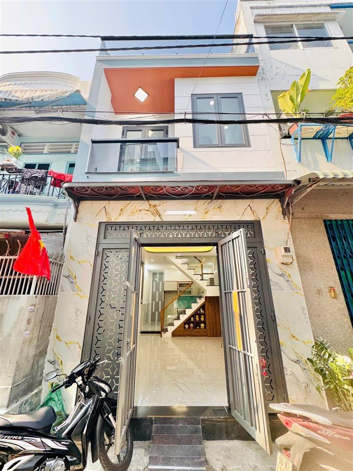 Ngộp bán gấp nhà lê văn quới dt39m 2t 2pn 2wc giếng trời thoáng mát hẻm 5m ô tô sổ riêng giá 3.99tỷ
