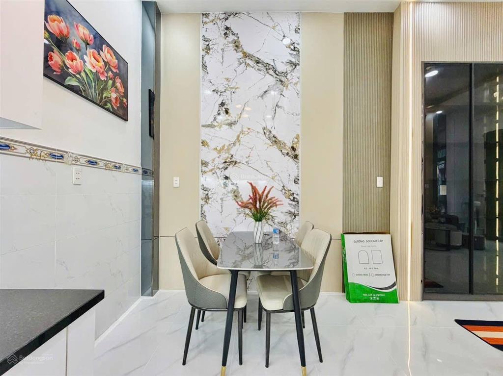 Chỉ 1,8 tỷ sở hữu nhà 40m gò dĩ an 1 trệt 1 lầu dt 40m², full nội thất, hoàn công đầy đủ!