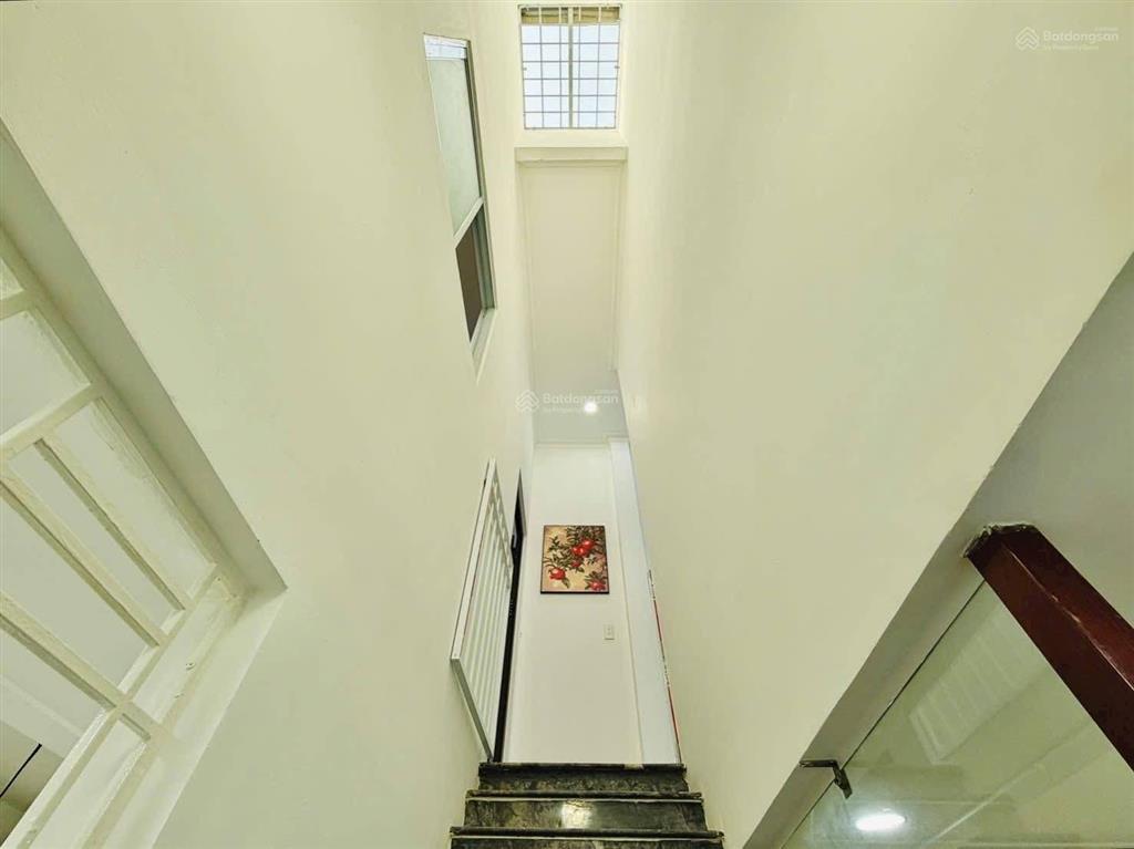 Chỉ 1,8 tỷ sở hữu nhà 40m gò dĩ an 1 trệt 1 lầu dt 40m², full nội thất, hoàn công đầy đủ!