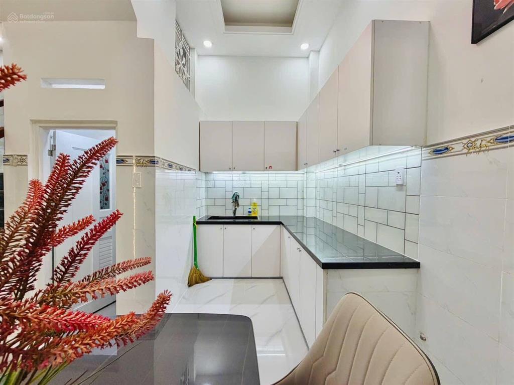 Chỉ 1,8 tỷ sở hữu nhà 40m gò dĩ an 1 trệt 1 lầu dt 40m², full nội thất, hoàn công đầy đủ!