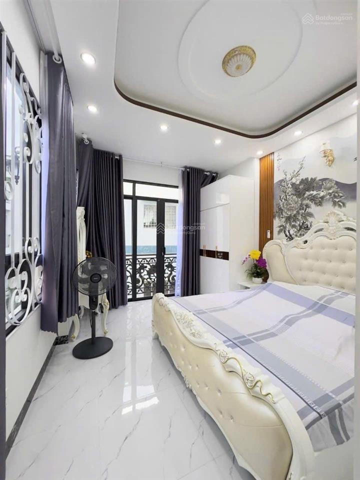 Bán nhà ngay phan đăng lưu p2 phú nhuận dt 12m x 4m cn47m2 kc 4 tầng giá 11,9 tỷ