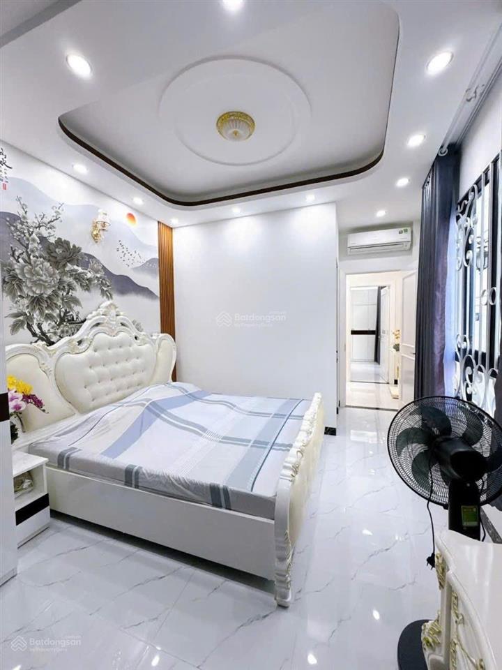 Bán nhà ngay phan đăng lưu p2 phú nhuận dt 12m x 4m cn47m2 kc 4 tầng giá 11,9 tỷ