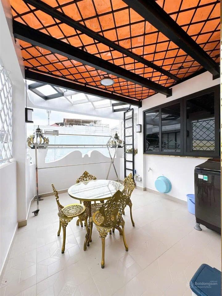 Bán nhà ngay phan đăng lưu p2 phú nhuận dt 12m x 4m cn47m2 kc 4 tầng giá 11,9 tỷ
