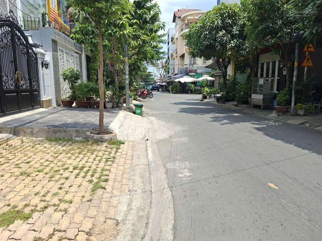 Đất mặt tiền kdc phú mỹ 100m2  quận 7  hơn 9 tỷ