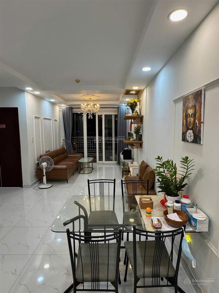 Chung cư nguyễn ngọc phương, bt 14triệu, 3p ngủ, full nội thất, nhà mới