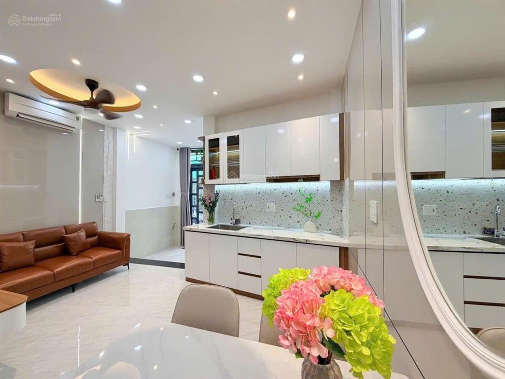 Chú tâm cần bán nhà để về quê gần mt nguyễn xí, p. 26, bình thạnh 60m2. sổ chủ giữ