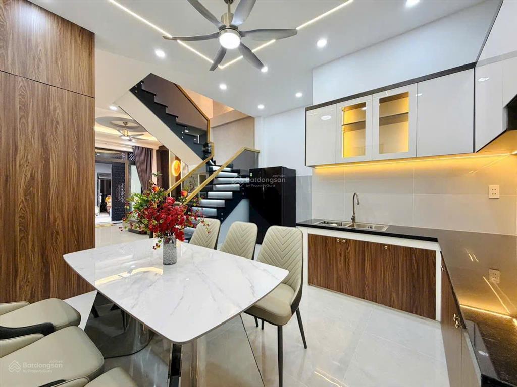 Cô chú về quê cần bán nhanh nhà gần mt nơ trang long, p.13, bình thạnh  67m2.