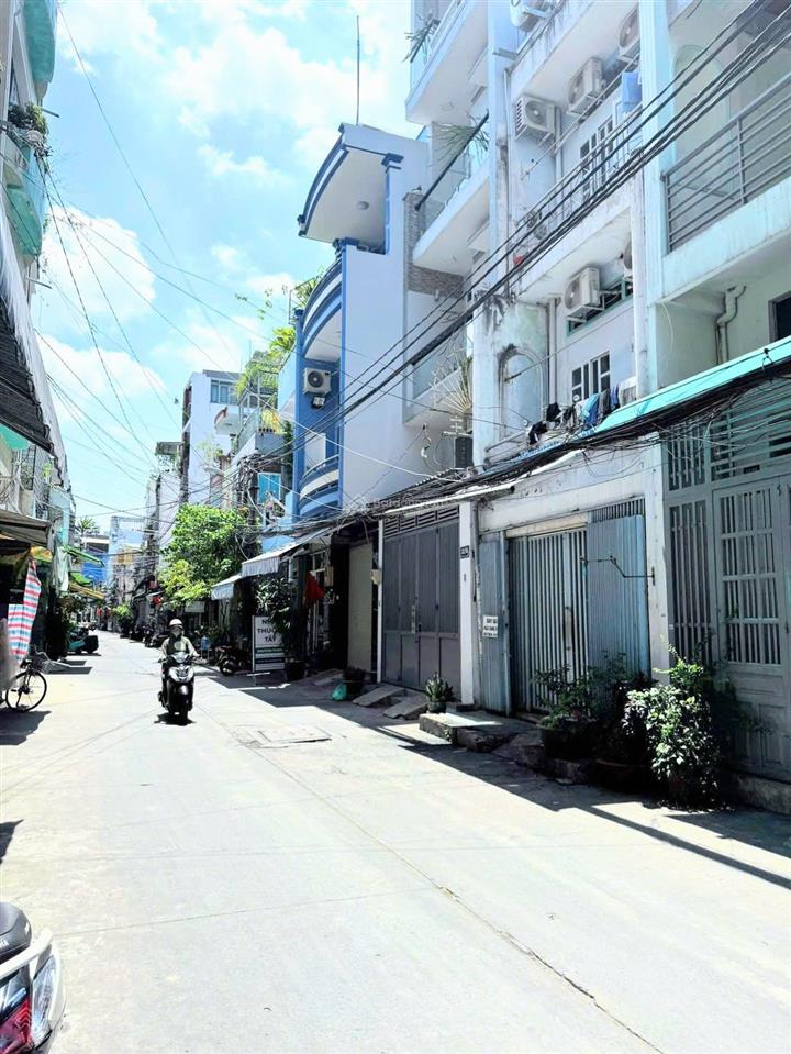 Chính chủ bán gấp nhà đẹp quận 11 đường ông ích khiêm  full nội thất  64m2, 4,5 x 14m, 4 tầng.