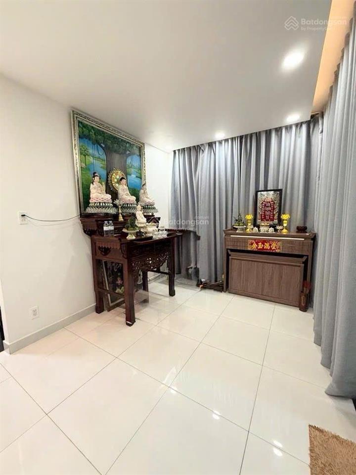 Chính chủ bán gấp nhà đẹp quận 11 đường ông ích khiêm  full nội thất  64m2, 4,5 x 14m, 4 tầng.