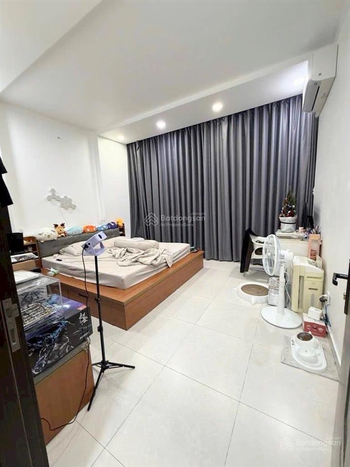 Chính chủ bán gấp nhà đẹp quận 11 đường ông ích khiêm  full nội thất  64m2, 4,5 x 14m, 4 tầng.