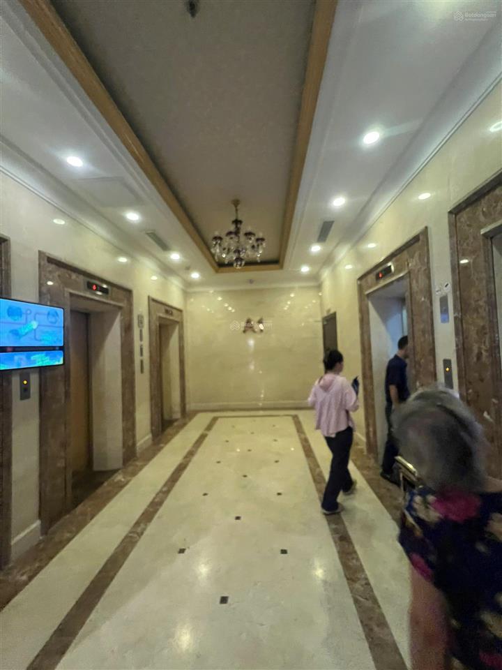 Bán ch 3pn, 116m2 tại minh khai đã biến mất khỏi thị trường với giá chỉ 83tr/m2  xem nhà