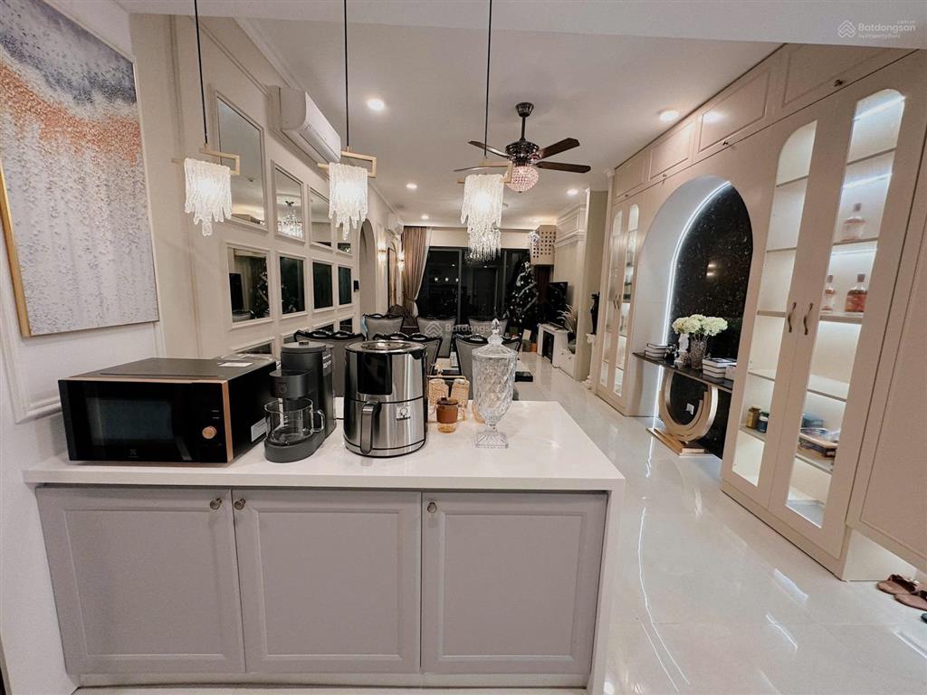 Hot! căn góc e1 56m2 view nội khu đẹp, tầng trung, giá cực tốt
