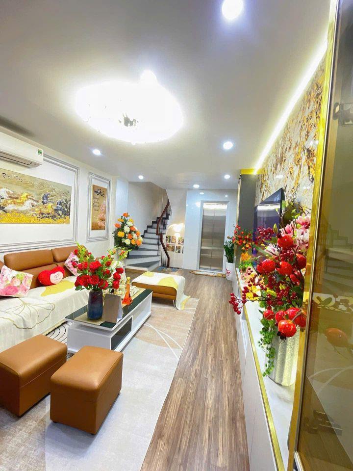 Nhà Đẹp Mặt Hồ Ba Mẫu _Ô Đồng Lầm _Đống Đa _40M 7 Tầng Thang Máy Full Nội Thất