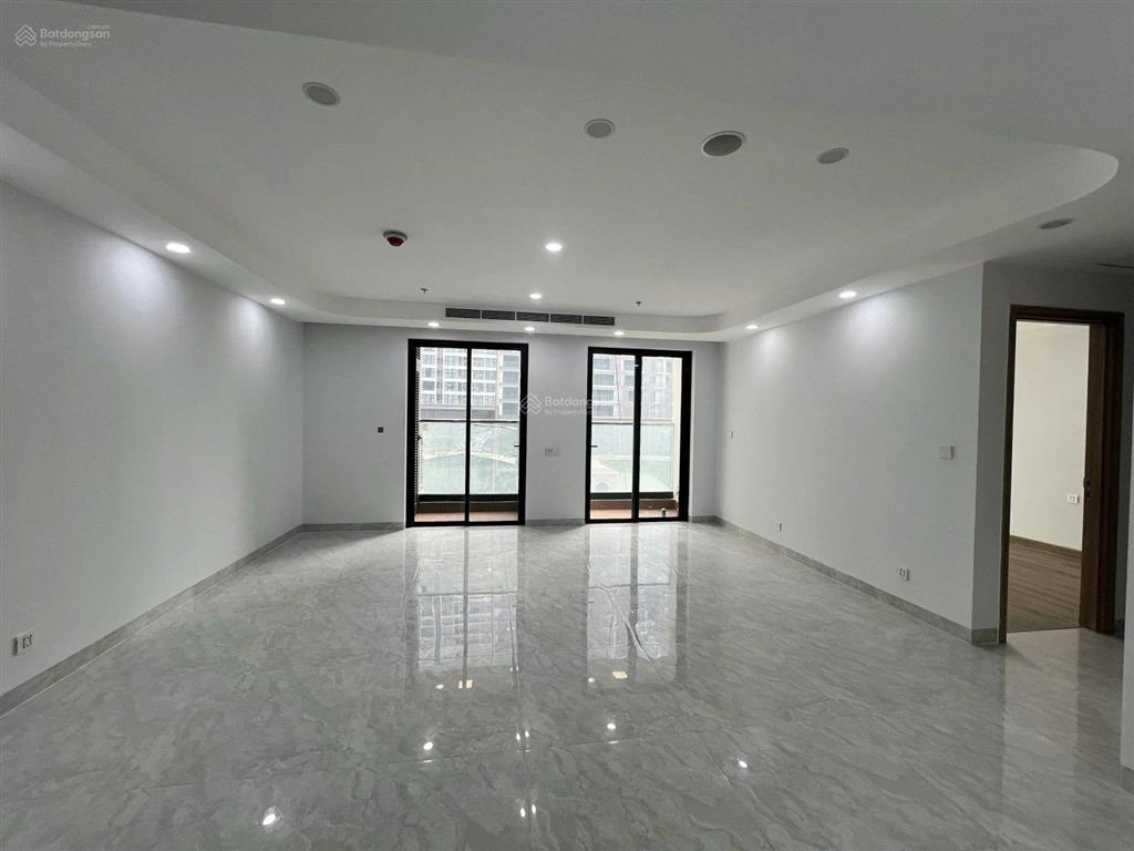 Bán căn hộ cao cấp  thuộc quần thể khách sạn marriott  266 võ chí công  hà nội