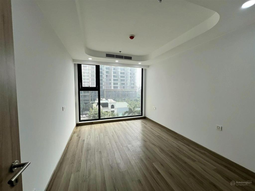 Bán căn hộ cao cấp  thuộc quần thể khách sạn marriott  266 võ chí công  hà nội