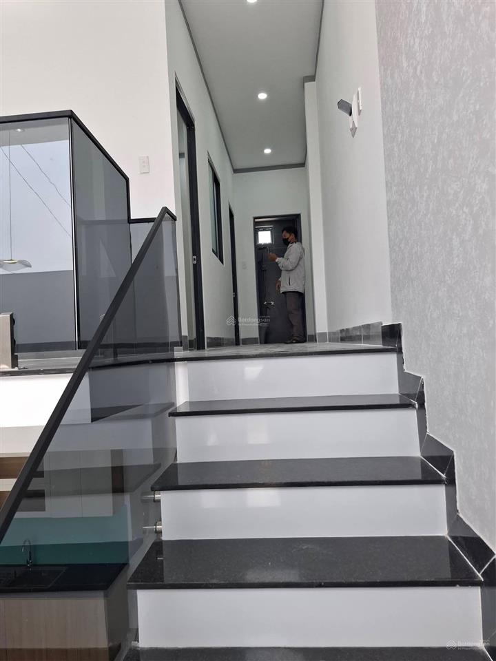 Bán nhà mới nằm ngay trung tâm mỹ phước 2