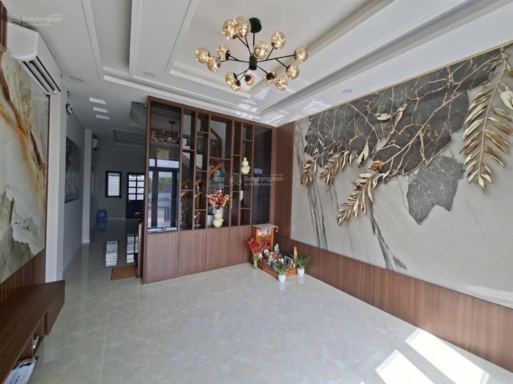 Cần bán căn 2 lầu 3pn ngay kcn phước đông