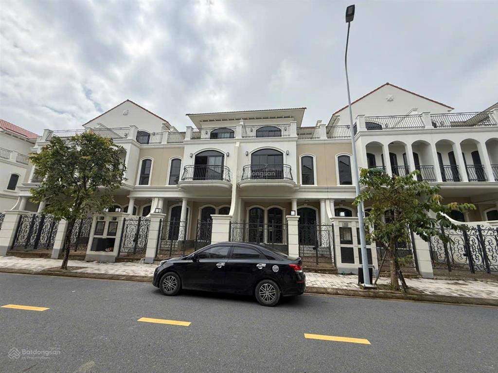 Duy nhất 1 căn nhà phố 8x19.5m khu valencia gần sông, thanh toán trước chỉ 6.94 tỷ