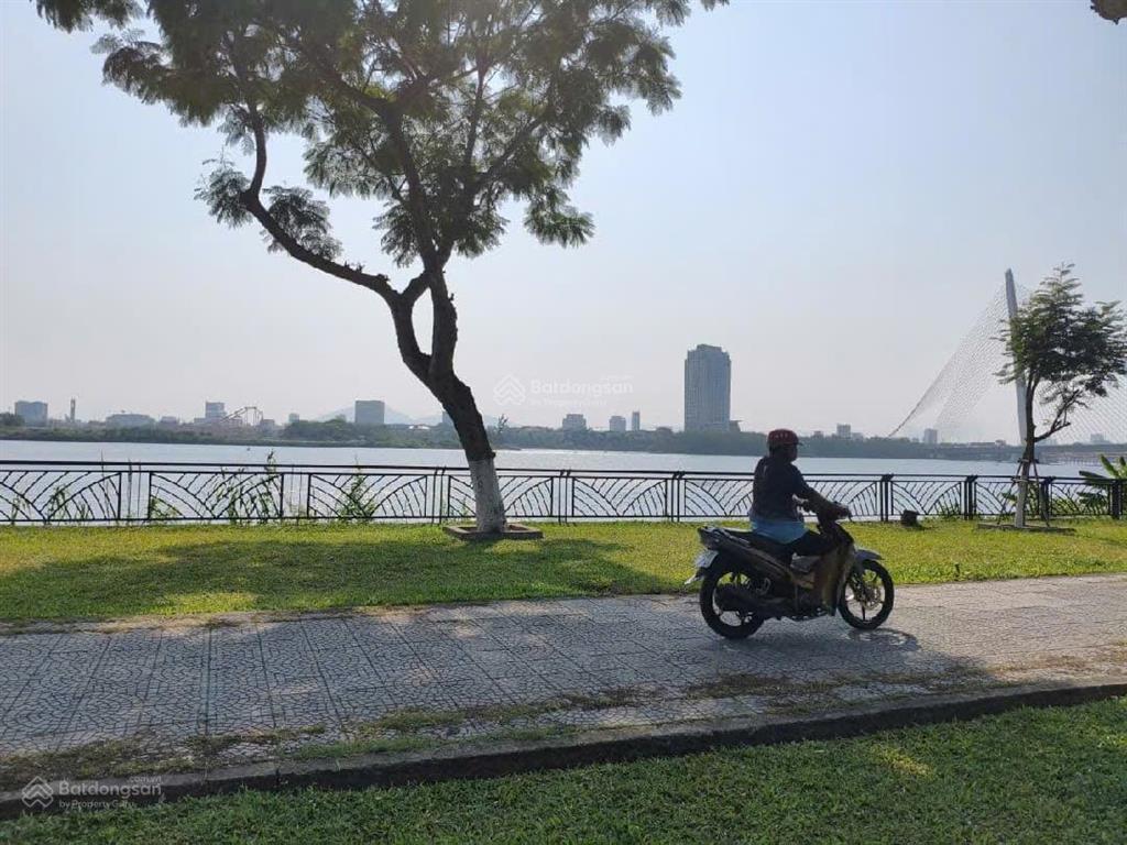 Sản phẩm giới hạn  phố chương dương  view sông hàn  dt 200m2  giá 6x.x tỷ