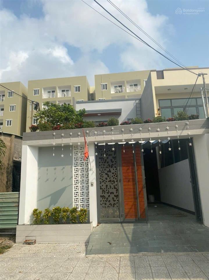 Mua một được hai bán đất tặng nhà hai tầng  mặt tiền đường tân lưu  cách biển 600m
