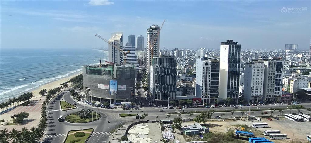 Tòa căn hộ 7 tầng dòng tiền 270tr/th  ngay biển mỹ khê  giá chỉ 3x tỷ