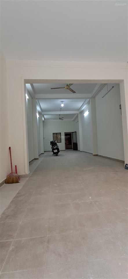 Cho thuê nhà mặt tiền nguyên căn phù hợp mở văn phòng, siêu thị mini, cửa hàng