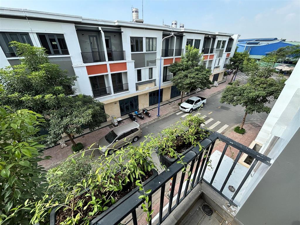 Bán gấp nhà ngay trung tâm phường an phú