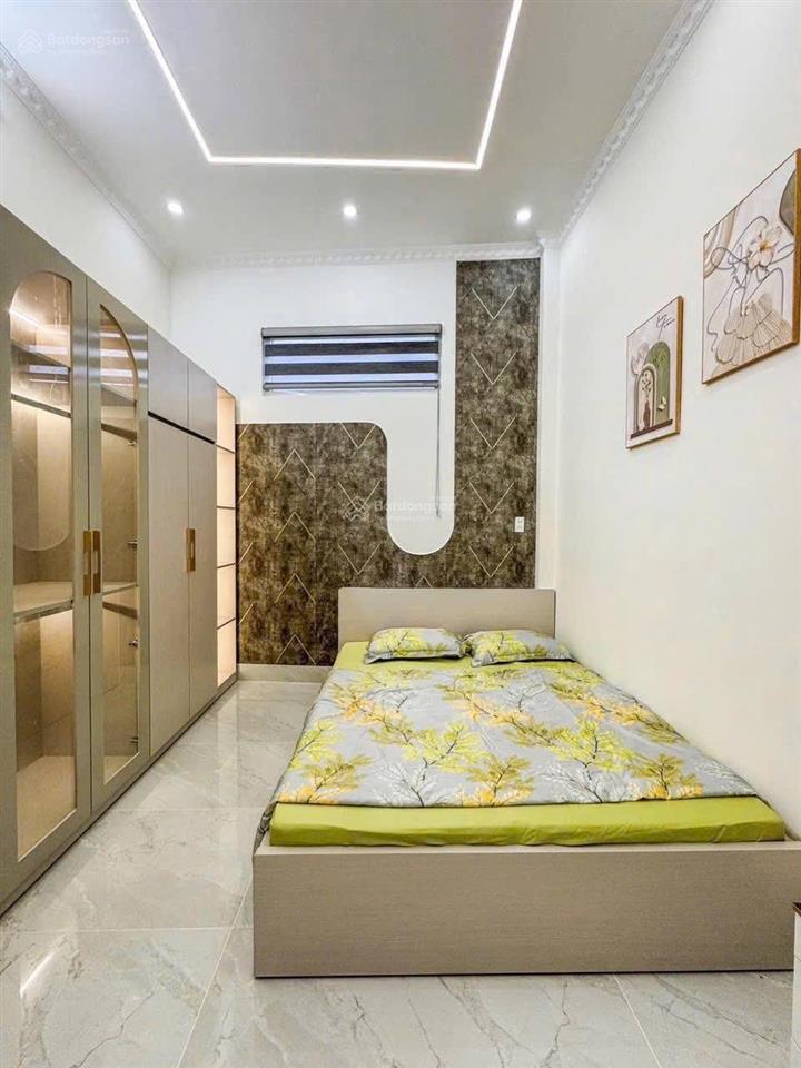 Không mua hôm nay mai giá khác  nhà linh đông  gần chợ thủ đức  2,050 tỷ