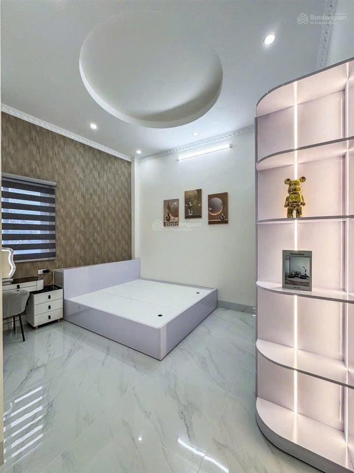 Không mua hôm nay mai giá khác  nhà linh đông  gần chợ thủ đức  2,050 tỷ