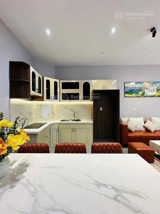 Nhà đẹp hiếm bán  giá chỉ 3,050 tỷ  đường nguyễn công hoan  gần công viên phú nhuận  sổ sẵn