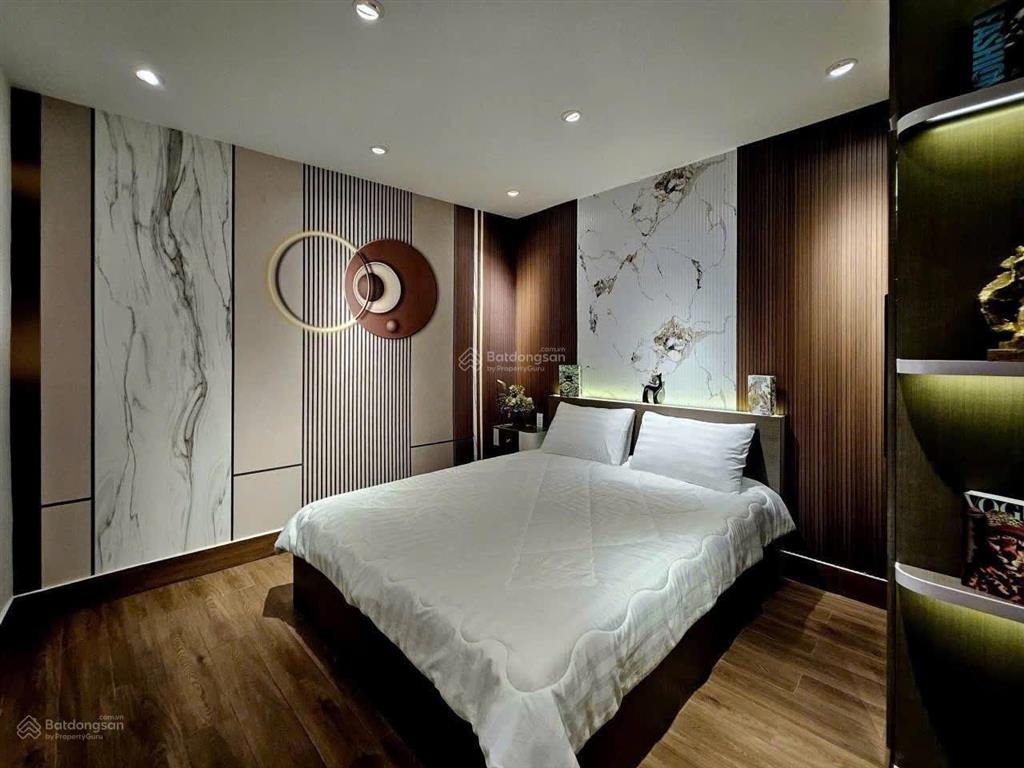 Bán nhà đường võ thị sáu  gần chợ tân định  chỉ với 1,990 tỷ  sổ hoàn công đầy đủ