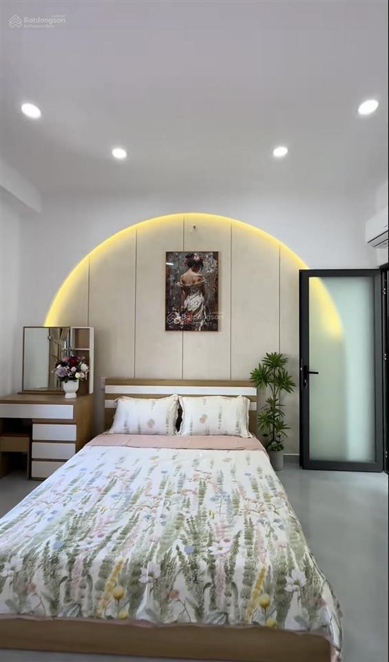 Định cứ đức bán nhà hồ xuân hương, quận 3  gần cv tao đàn, sổ riêng, giá 3,370 tỷ